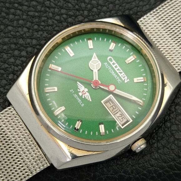 Vintage 1990 Citizen Automatic Mens Silver Watch W/daydate & Green accents - Picture 6 of 8